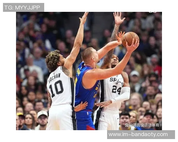 穆雷火力全开29投16中砍下43分6篮板三分球命中率高达55